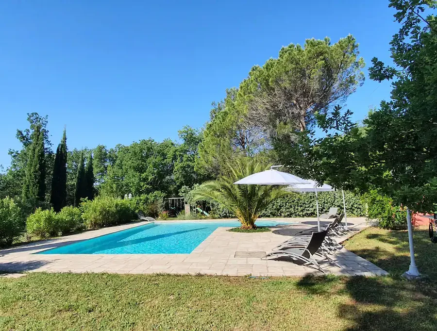 piscine privé chauffée